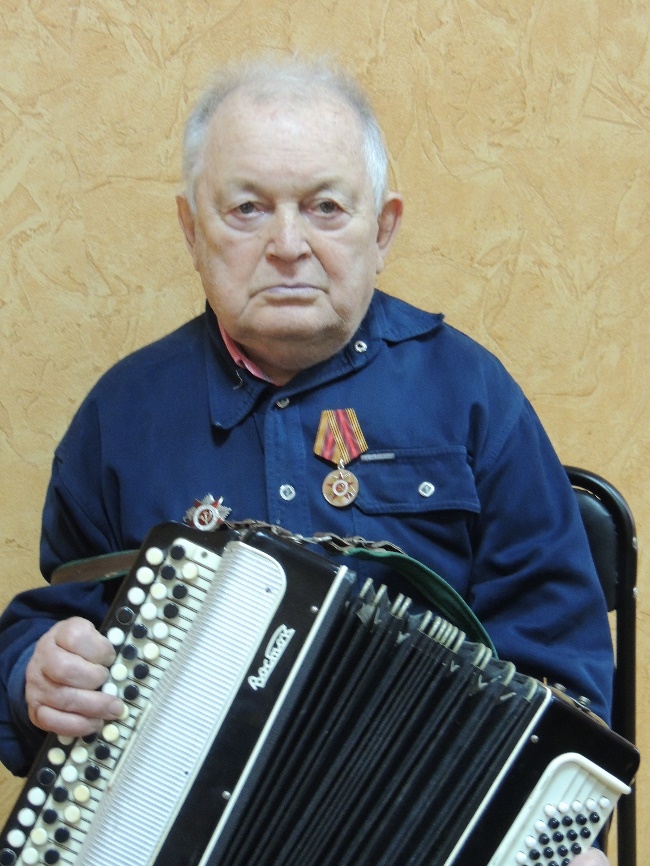 ВЛАДИМИР НИКОЛАЕВИЧ УТКИН