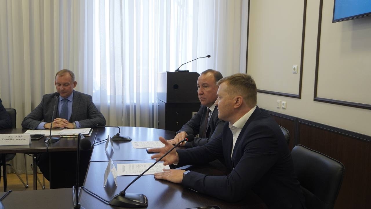 ЯЗЫК ДРУЖБЫ ОБЪЕДИНЯЕТ АРМАВИР: В АГПУ ОБСУДИЛИ СОХРАНЕНИЕ РОДНЫХ ЯЗЫКОВ